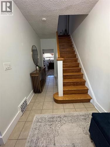 655-91 Giles, Windsor, ON - Indoor Photo Showing Other Room
