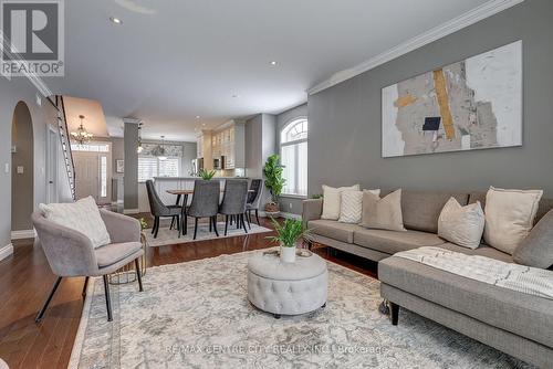 101 - 5 Woodhaven Drive, Tillsonburg, ON - Indoor Photo Showing Living Room
