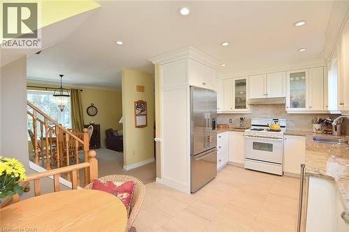 2 Novoco Drive, Hamilton, ON - Indoor Photo Showing Kitchen