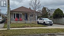 87 SAVONA DRIVE  Toronto, ON M8W 4V2