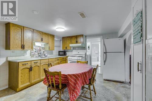Lowe level kitchen with gas stove - 234 Manitoulin Drive, London East (East O), ON - Indoor Photo Showing Other Room