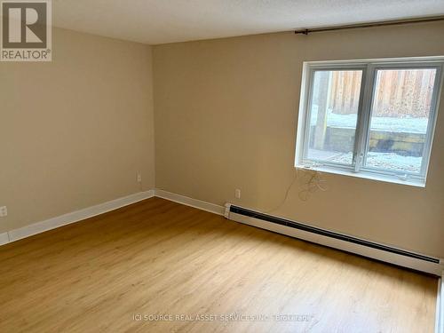 8 Blue Moon Private, Ottawa, ON - Indoor Photo Showing Other Room