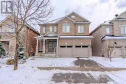 87 WARBLER AVENUE  Vaughan, ON L6A 0X7