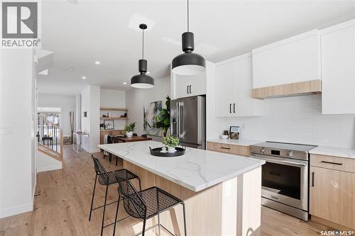 1200 14Th Street E, Saskatoon, SK - Indoor Photo Showing Kitchen With Upgraded Kitchen