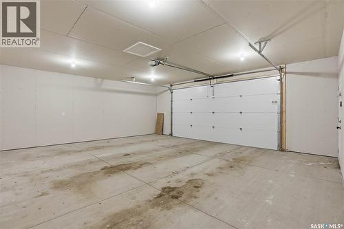 1200 14Th Street E, Saskatoon, SK - Indoor Photo Showing Garage