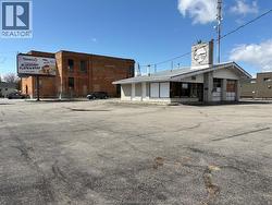 180 QUEEN STREET  Chatham, ON N7M 2G8