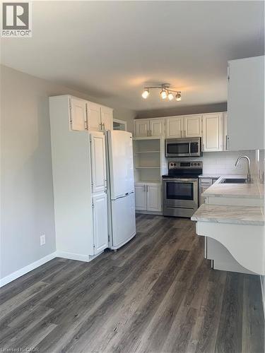 66 Kennedy Avenue, Hamilton, ON - Indoor Photo Showing Kitchen