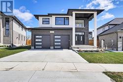 104 CRESTVIEW DRIVE Middlesex Centre, ON N0L 1R0