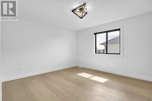 104 Crestview Drive, Middlesex Centre, ON - Indoor Photo Showing Other Room