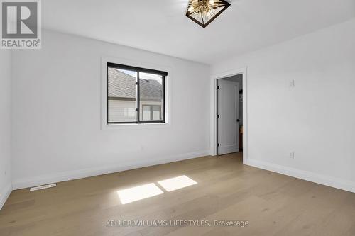 104 Crestview Drive, Middlesex Centre, ON - Indoor Photo Showing Other Room