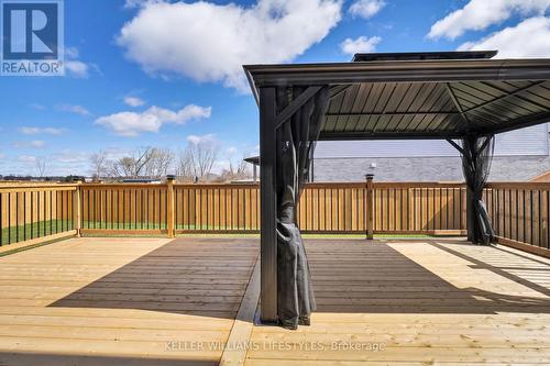 104 Crestview Drive, Middlesex Centre, ON - Outdoor With Deck Patio Veranda With Exterior