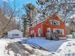 600 Pleasant DR Minto, NB E4B 2T7