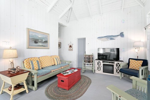 Salon - 54 Ch. Wharf, Bristol, QC - Indoor Photo Showing Living Room