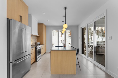 Cuisine - 190 Allée Du 2E, Mont-Blanc, QC - Indoor Photo Showing Kitchen With Upgraded Kitchen
