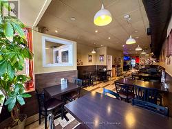 586 BLOOR STREET W  Toronto, ON M6G 1K4