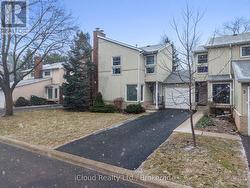 4 - 2385 WOODWARD AVENUE  Burlington, ON L7R 1V2