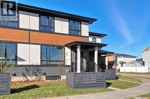 38 Taskamanwa Terrace, Saskatoon, SK - Outdoor