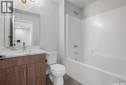 38 Taskamanwa Terrace, Saskatoon, SK - Indoor Photo Showing Bathroom