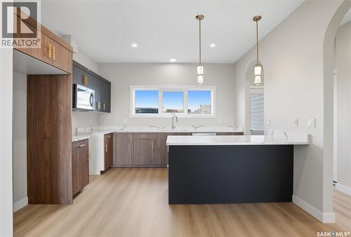 38 Taskamanwa Terrace, Saskatoon, SK - Indoor Photo Showing Kitchen