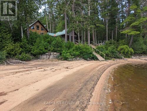 35692 HWY 17  Laurentian Hills, ON K0J 1P0