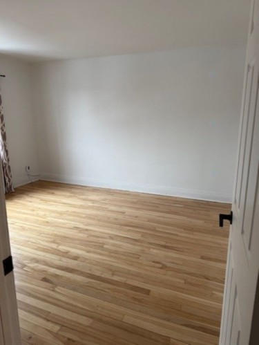 Bedroom - 3-9205 Rue Waverly, Montréal (Ahuntsic-Cartierville), QC - Indoor Photo Showing Other Room