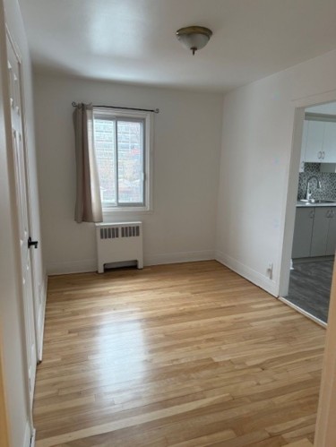 Living Room - 3-9205 Rue Waverly, Montréal (Ahuntsic-Cartierville), QC - Indoor Photo Showing Other Room