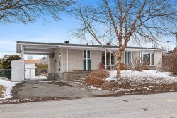 15 Rue André-Larue  Gatineau (Aylmer), QC J9H 6L2