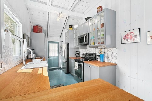 Cuisine - 56 Ch. Wharf, Bristol, QC - Indoor Photo Showing Kitchen