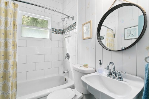 Salle de bains - 56 Ch. Wharf, Bristol, QC - Indoor Photo Showing Bathroom