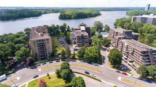 Aerial View - 316-4580 Prom. Paton, Laval (Chomedey), QC - Outdoor With View
