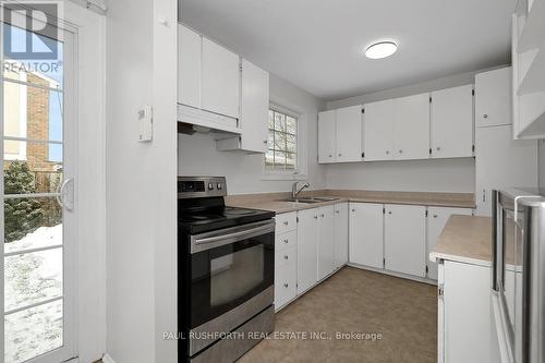 Kitchen - 1107 Meadowlands Drive, Ottawa, ON - Indoor Photo Showing Kitchen With Double Sink