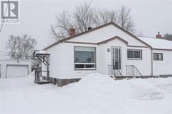 217 Fifth Avenue Lively, ON P3Y 1M4