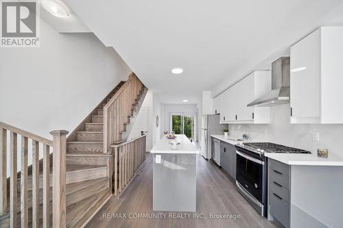 1672 Pleasure Valley Path N, Oshawa, ON - Indoor Photo Showing Kitchen With Upgraded Kitchen