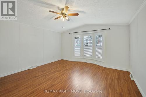 Living Room - 4041 Ash Crescent, Severn, ON 