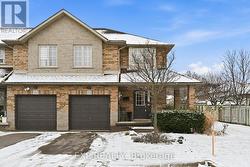 22 - 18 CEDAR STREET  Grimsby, ON L3M 5M8