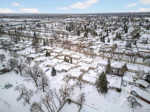122 De Graff Bay, Winnipeg, MB - Outdoor With View