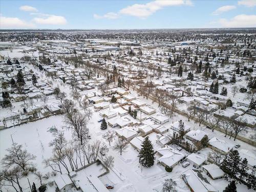 122 De Graff Bay, Winnipeg, MB - Outdoor With View
