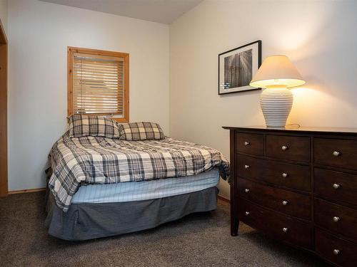 220D Phantom Drive, Kenora, ON - Indoor Photo Showing Bedroom