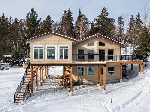 220D Phantom Drive, Kenora, ON - Outdoor With Deck Patio Veranda