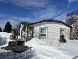 5 Graham Crescent  Marathon, ON P0T 2E0