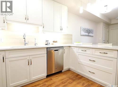 306 339 Morrison Drive, Yorkton, SK - Indoor Photo Showing Kitchen