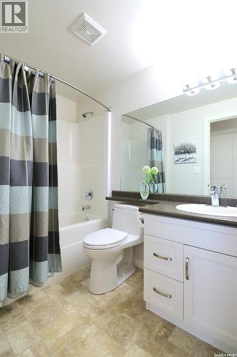 306 339 Morrison Drive, Yorkton, SK - Indoor Photo Showing Bathroom