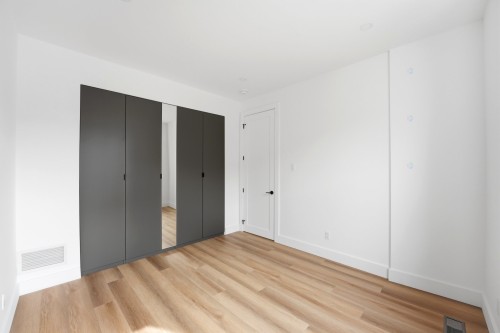 Chambre à coucher - 137 Av. Querbes, Montréal (Outremont), QC - Indoor Photo Showing Other Room