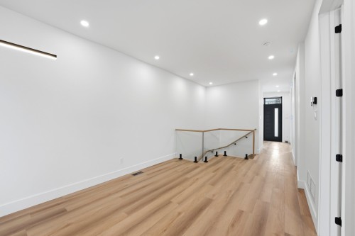 Vue d'ensemble - 137 Av. Querbes, Montréal (Outremont), QC - Indoor Photo Showing Other Room