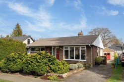 2603 Scott St  Victoria, BC V8R 4J1