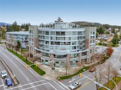 332-2745 Veterans Memorial Pkwy  Langford, BC V9B 0H4
