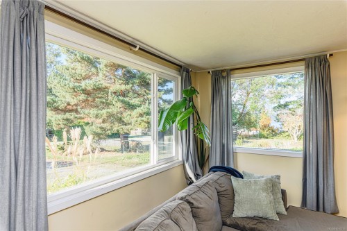 273 Maliview Dr, Salt Spring, BC 