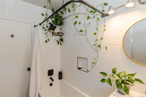 273 Maliview Dr, Salt Spring, BC 