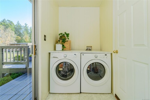 273 Maliview Dr, Salt Spring, BC 