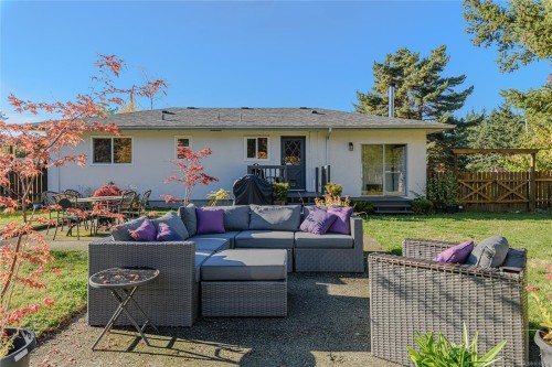 273 Maliview Dr, Salt Spring, BC 